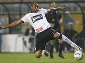 Todos jogadores bebem cerveja, minimiza Adriano