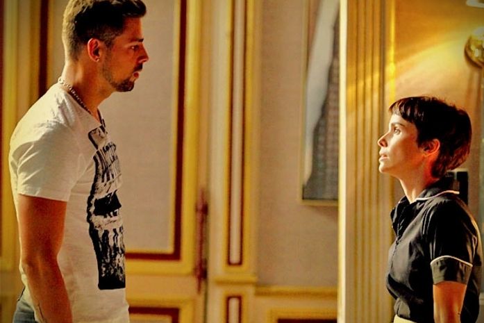 Jorginho promete a Nina que vai terminar tudo com Débora