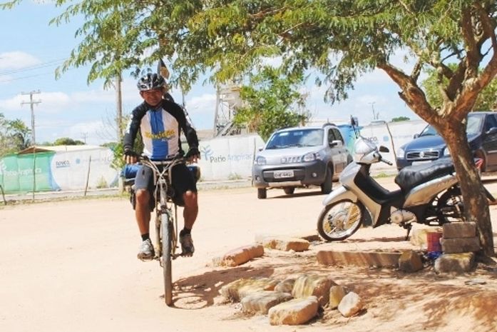 Ciclista recebe apoio para percorrer 100 mil km