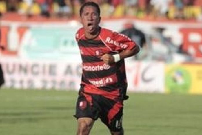 Horizonte contrata atacante Clodoaldo para Série D