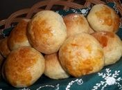 Pãozinho de cebola com toque de azeite fica pronto em 50 minutos