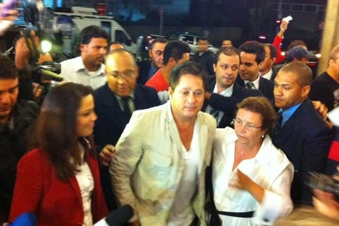 'Agora é o momento da fé', diz Leonardo antes de visitar Pedro