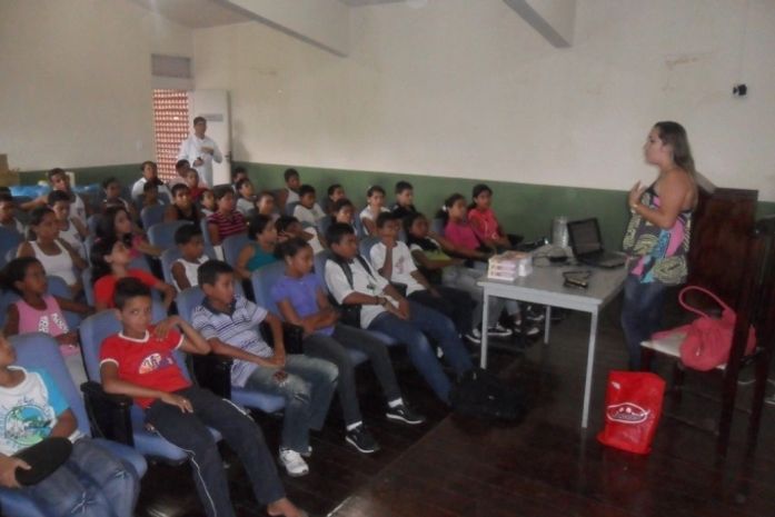 Alunos do Projeto Pelotão Mirim participam de palestras educativas