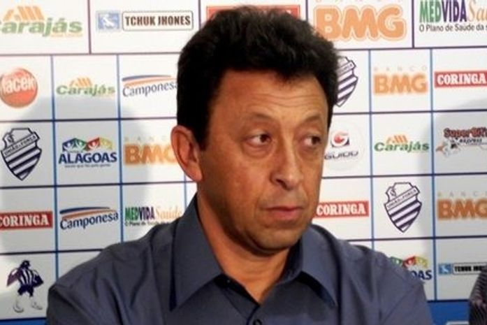 CSA renova contrato com treinador Lorival Santos