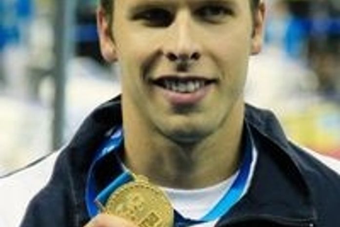 Norueguês campeão mundial de natação morre após sofrer parada cardíaca