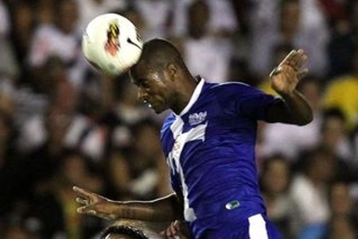 Pelo Twitter, Dedé ironiza rumores sobre possível venda