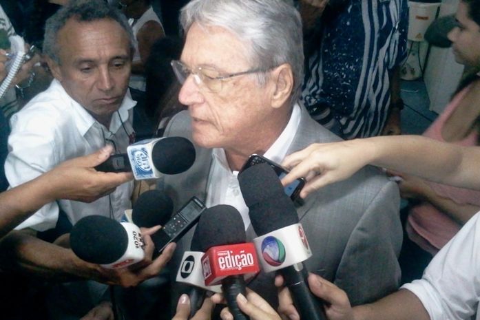 Governador Teotonio Viella Filho (PSDB) no encontro com o prefeito