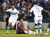 Grêmio inverte pressão no início e faz 2 a 0 no Fortaleza