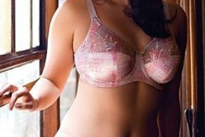 Loja de departamentos no Reino Unido passa a oferecer plus size