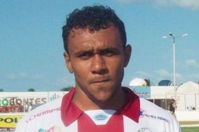 Direção do CRB anuncia contratação de zagueiro conhecido da torcida