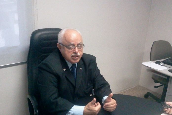 James Magalhães