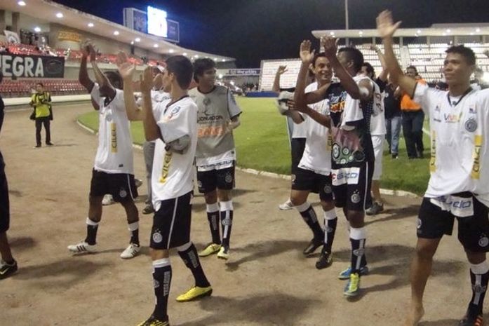 Confira a galeria de fotos do duelo entre CSA e ASA no Rei Pelé