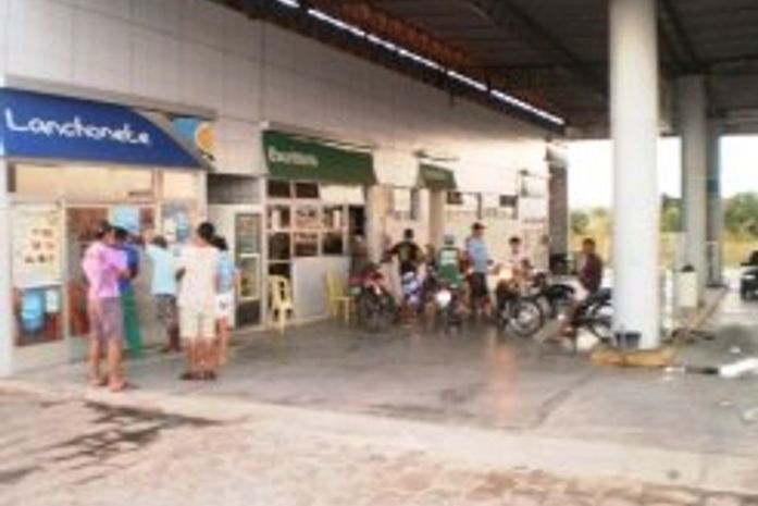 Frentistas sofrem tentativa de homicídio durante assalto