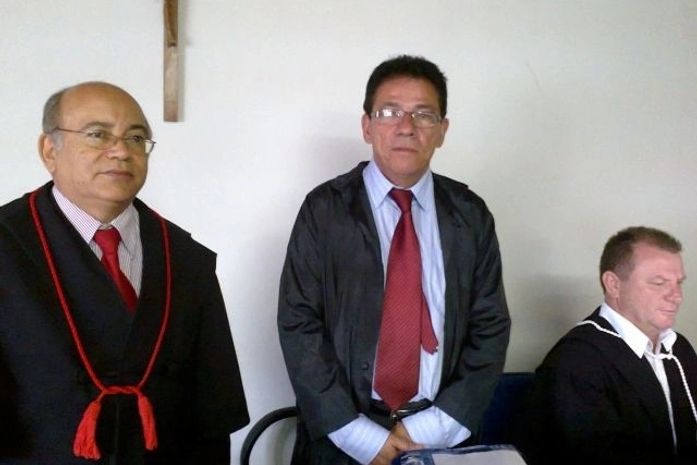 Promotor,. José Neto, o advogado Francisco França, e o Juiz Edivaldo Landeosi