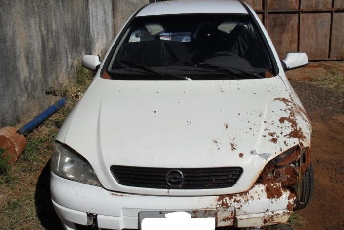 Ao tentar reatar casamento, alagoana é rejeitada e destrói carro do ex-marido