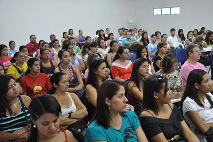 Em Arapiraca, adolescentes ganham carteira de saúde
