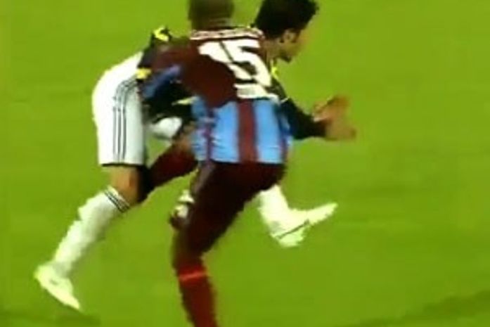 Turco agredido nos 'países baixos' diz que poderia não ter mais filhos