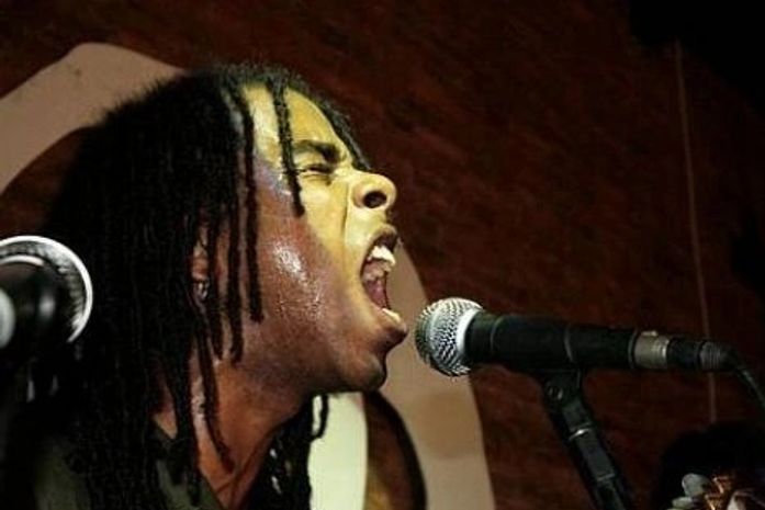 Sextas Populares apresenta amanhã Guila Gomes