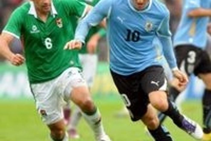 Jornal italiano diz que acordo entre Diego Forlán e Atlético-MG já está fechado