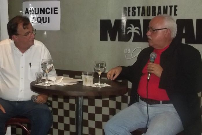 Plínio Lns entrevistando James Magalhães