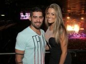 Monique fica com dois amigos de Yuri