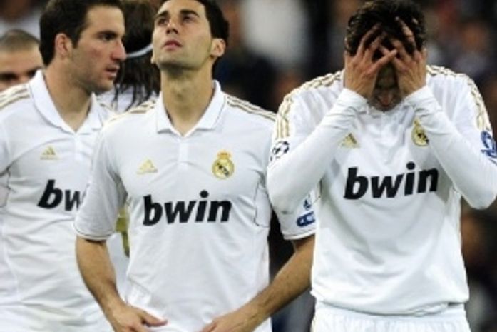 José Mourinho deixa caminho aberto para saída de Kaká do Real Madrid