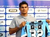 Ex-CRB é apresentado pelo Grêmio e mira Seleção