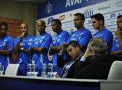 Jogadores do Avaí pedem explicação a Zunino sobre desligamento de Carlos Arini