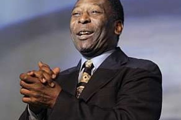 Pelé: 'Temos jogadores. Falta time'