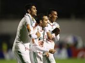 M. Leite faz golaço, Palmeiras reage e arranca empate do Atlético-PR