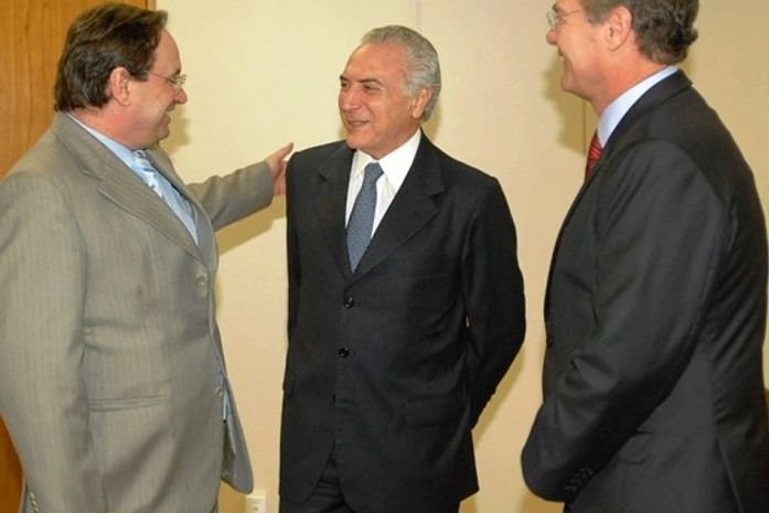 Temer cumprimenta Luciano e ouve de Renan elogios à gestão que ele realiza em Arapiraca

