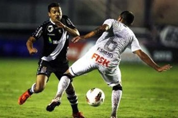 Vasco tem gol anulado, Corinthians empata e leva definição a SP