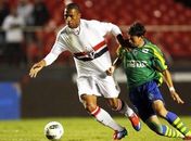 Com tranquilidade, São Paulo bate o Goiás por 2 a 0