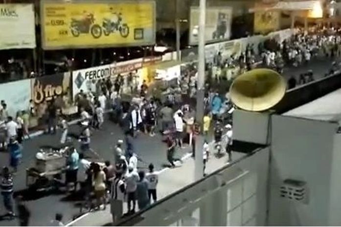 Torcedores do ASA enfrentam Polícia após clássico