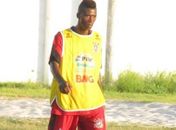 CSA anuncia contratação de lateral-direito destaque no Alagoano 2012