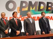 Renan com lideranças do PMDB Nacional no II Fórum Nacional do PMDB
