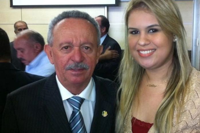 Prefeita Piranhas, Milena Freitas(PMDB) com o senador Benedito, em Brasilia