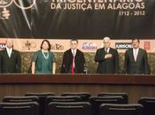 Ministra Eliana Calmon recebe comenda desembargador Moura Castro