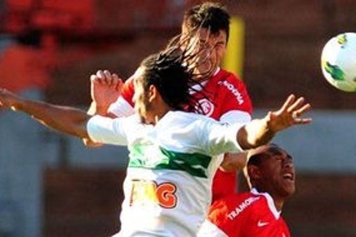 Com gols de Dagoberto e Damião, Inter vence o Coritiba por 2 a 0