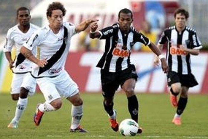 Atlético bate Ponte Preta na estreia em Campinas