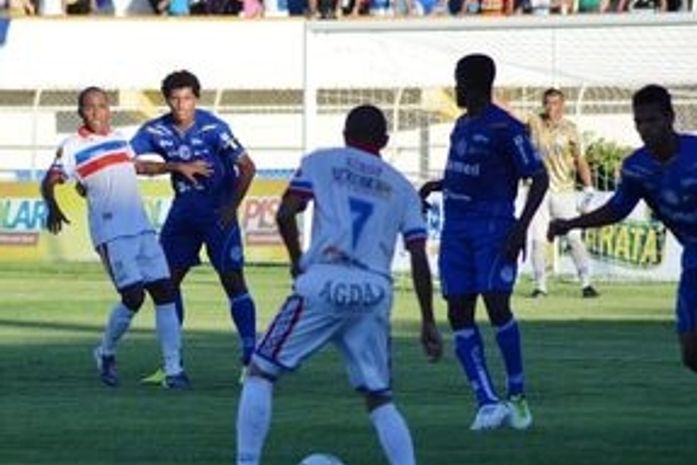 Mesmo derrotado, Itabaiana supera o Confiança e é campeão sergipano