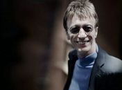 Após dois anos lutando contra o câncer morre Robin Gibb, dos Bee Gees