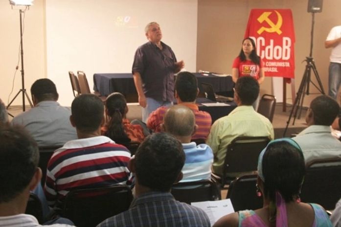 Bomfim falando na onda vermelha