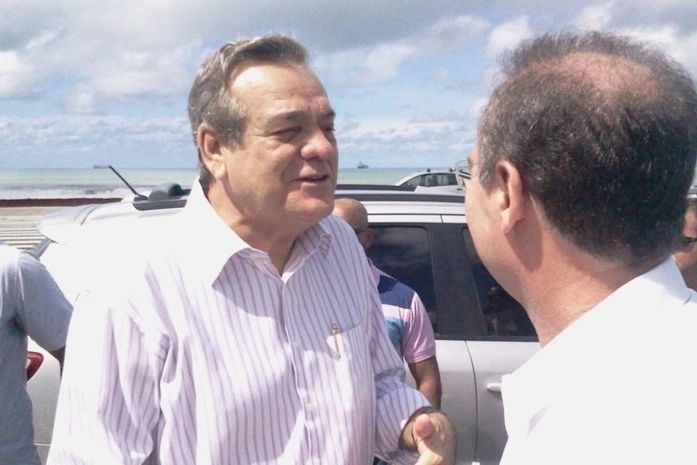 Lessa fecha com Mosart e diz que é candidato à prefeitura de Maceió