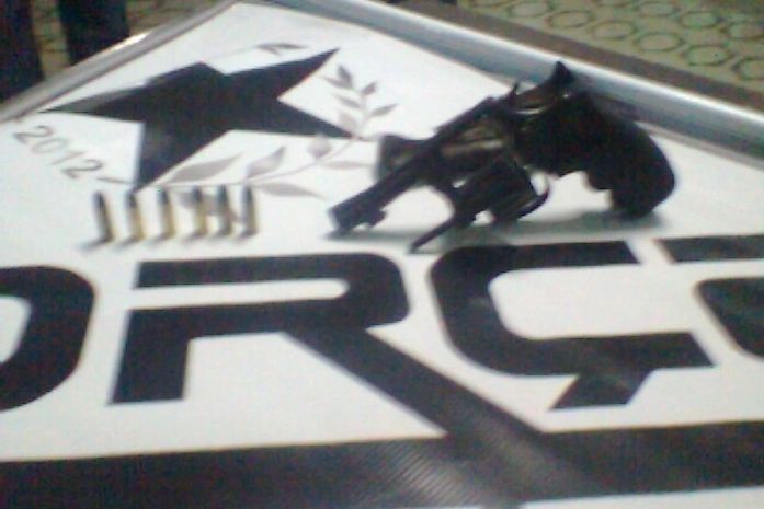Força Tática prende homem com arma de fogo no centro de Arapiraca