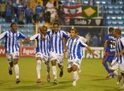 Com gol de pênalti, Avaí bate São Caetano e vence 1ª na Série B