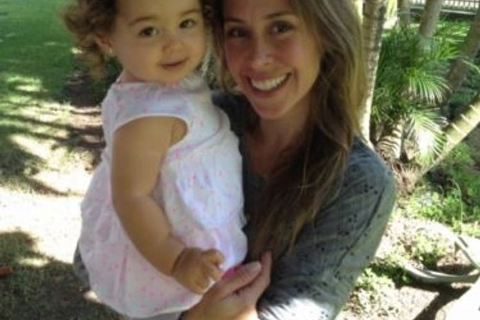 Dani Monteiro se desdobra para dar conta das gravações e da filha