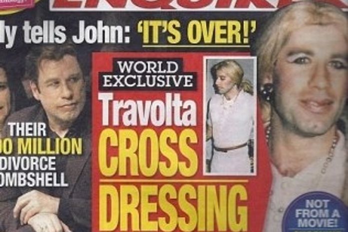 Capa de revista mostra John Travolta vestido de mulher