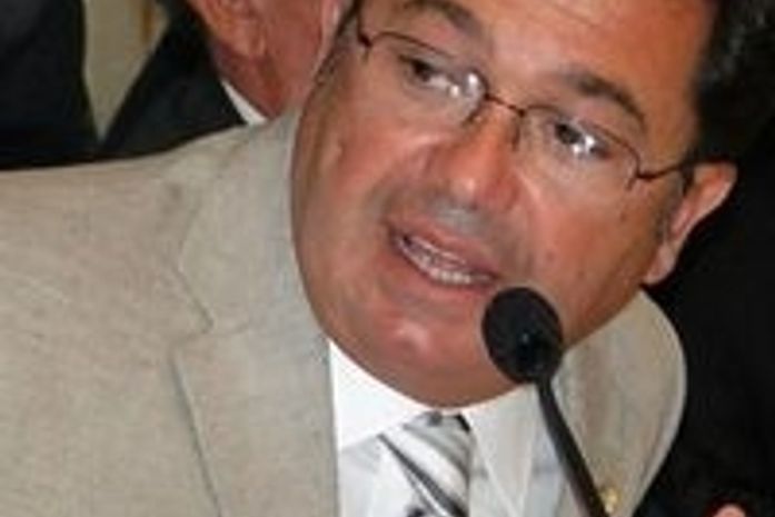 Senador paraibano promete apoiar o Treze na batalha para chegar à Série C