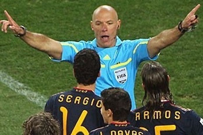 Em Congresso Médico, Fifa cogita fazer exames antidoping em árbitros